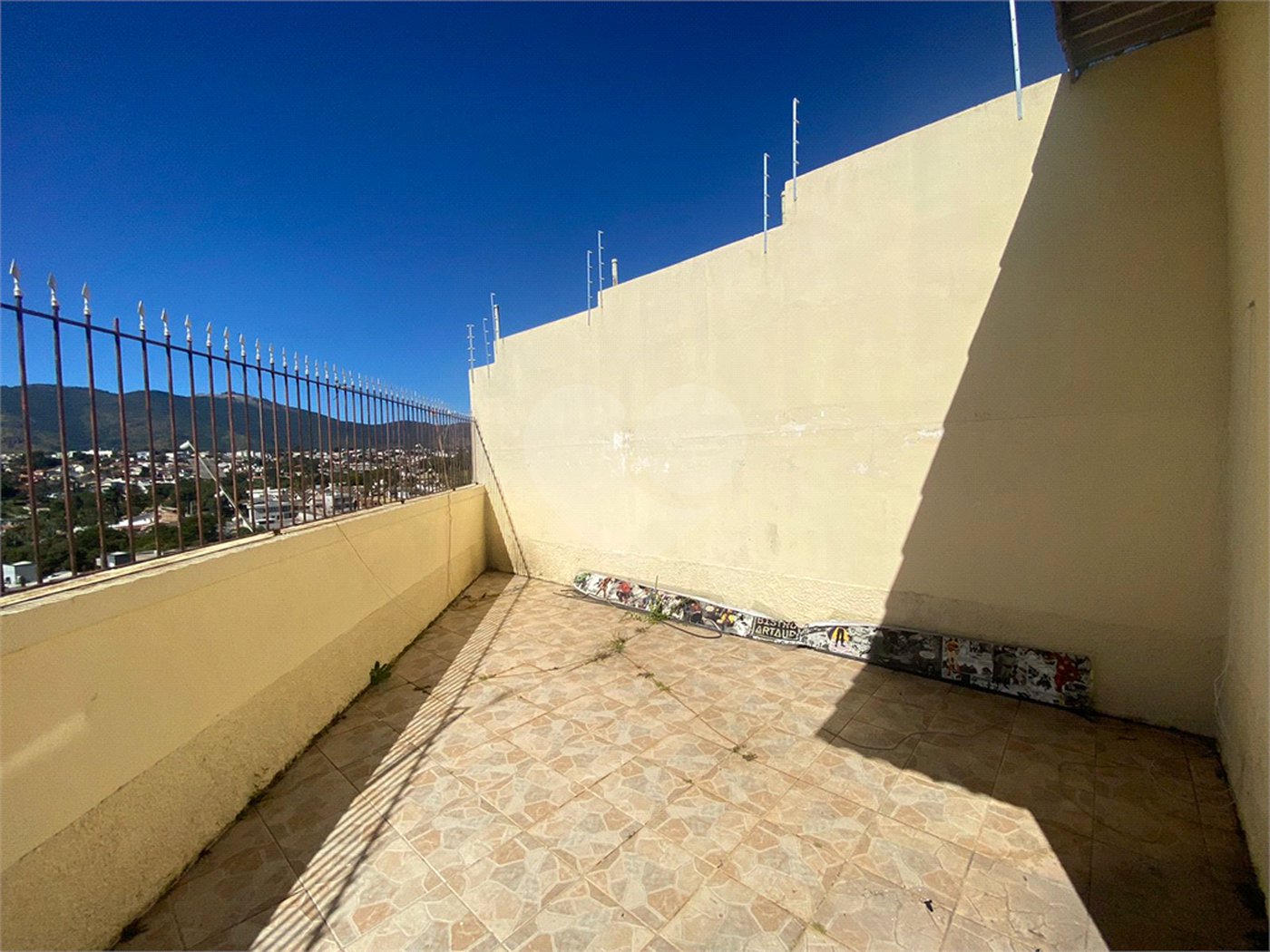 Casa à venda com 4 quartos, sendo 2 suítes,  em Jardim do Lago, Atibaia, SP