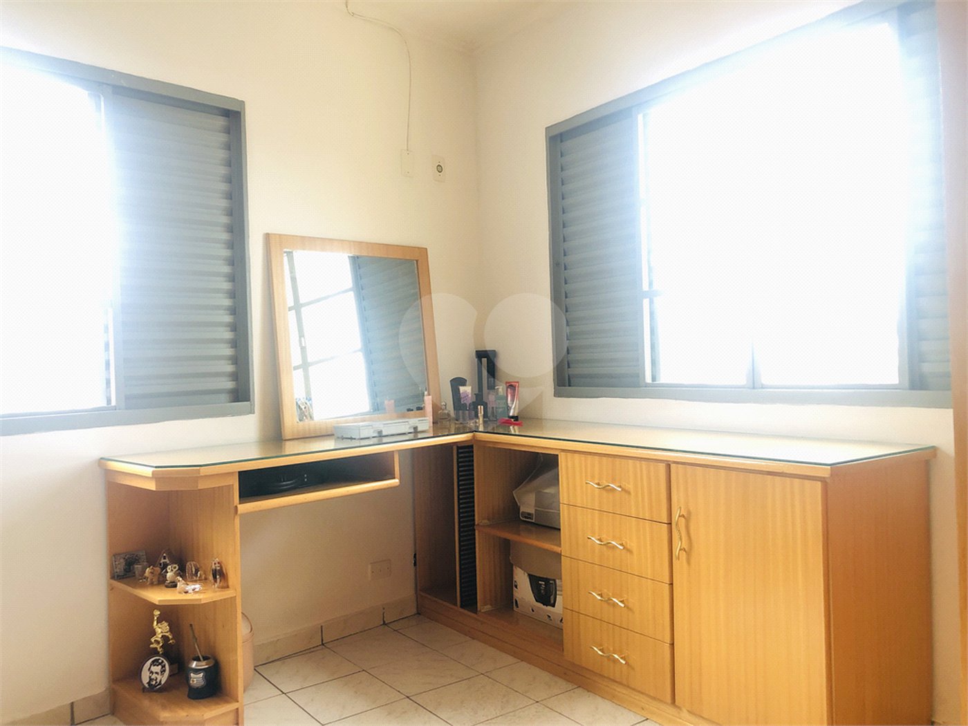 Sobrado à venda com 3 quartos, sendo 1 suíte, em Vila Romero, São Paulo, SP
