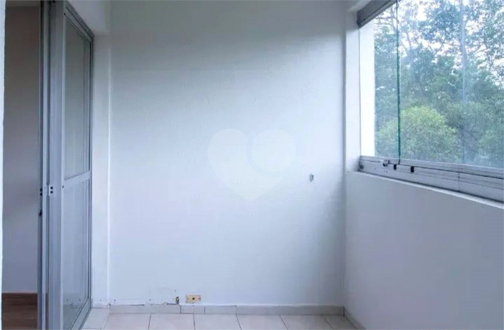 Apartamento à venda com 3 quartos, sendo 1 suíte, em Jardim Ampliação, São Paulo, SP