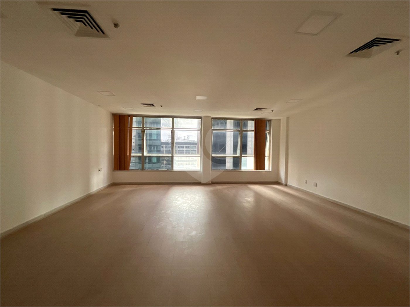 Sala à venda ou para alugar no Centro, Rio de Janeiro, RJ