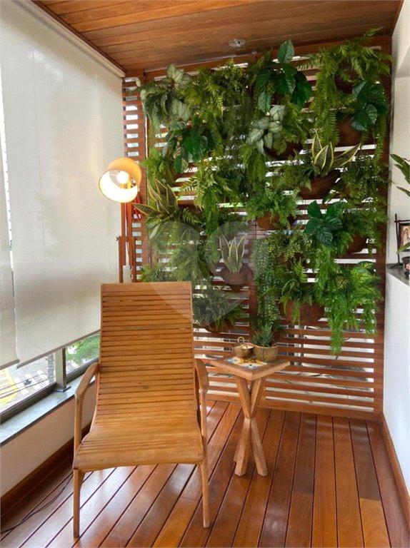 Apartamento à venda com 3 suítes em Vila Suzana, São Paulo, SP