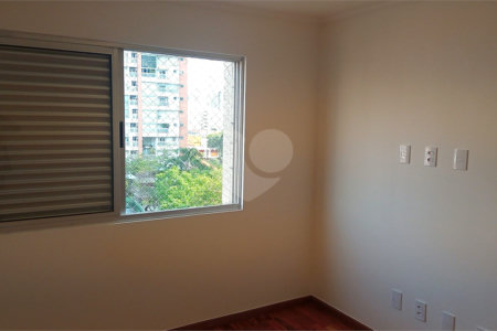 Apartamento para alugar com 3 quartos, sendo 1 suíte, em Vila Cordeiro, São Paulo, SP