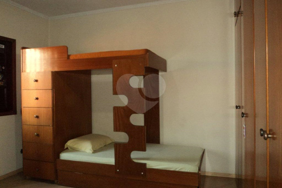 Casa à venda com 3 quartos, sendo 1 suíte, em Butantã, São Paulo, SP