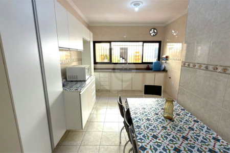 Sobrado à venda com 3 quartos, sendo 1 suíte, em Vila Darli, São Paulo, SP