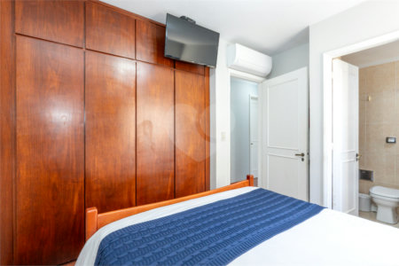 Apartamento à venda com 3 quartos, sendo 1 suíte, em Campo Belo, São Paulo, SP