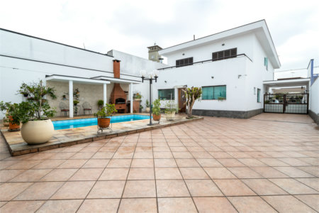 Casa à venda com 4 quartos, sendo 3 suítes, em Vila Mariana, São Paulo, SP