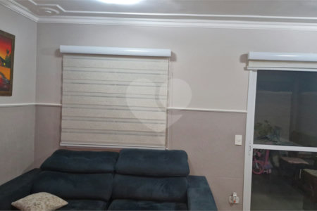 Casa à venda com 3 quartos, sendo 1 suíte,  no condomínio Moradas do Horto, São Paulo - SP