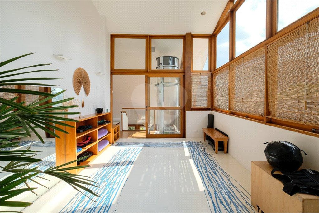 Apartamento à venda com 4 quartos, sendo 1 suíte, em Jardim América, São Paulo, SP