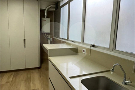 Apartamento à venda com 4 suítes em Vila Suzana, São Paulo, SP