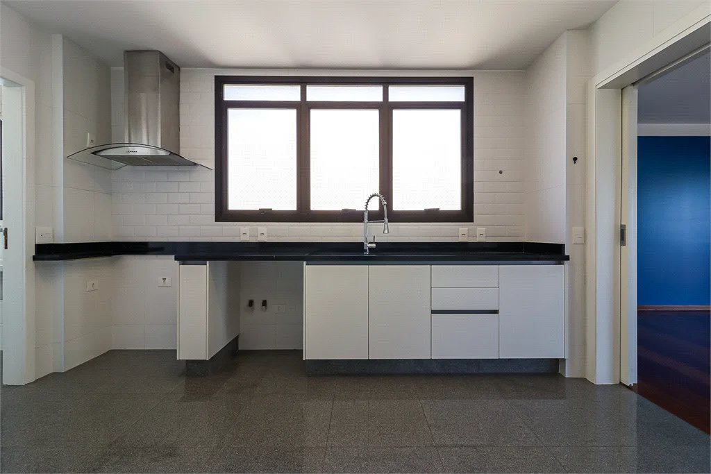 Apartamento à venda com 3 suítes em Cidade Monções, São Paulo, SP