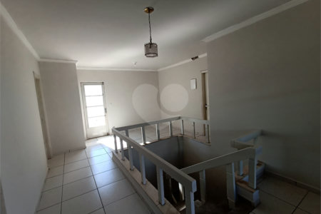 Casa à venda ou para alugar com 3 quartos, sendo 1 suíte, no Centro, Itapetininga, SP