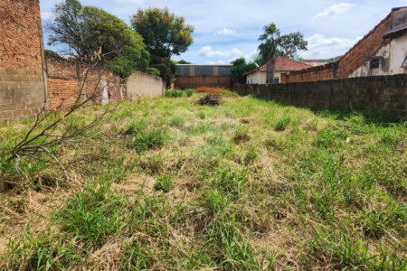 Terreno à venda em Jardim Quitandinha, Araraquara, SP