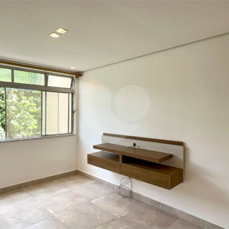 Apartamento à venda com 3 quartos em Alto de Pinheiros, São Paulo, SP