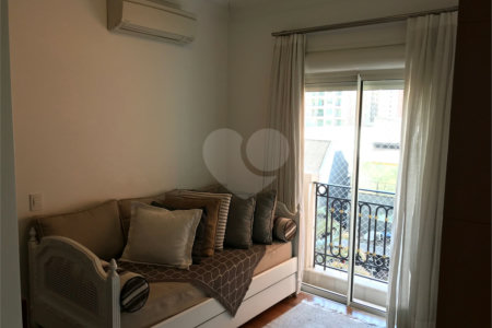 Apartamento para alugar com 3 suítes em Itaim Bibi, São Paulo, SP
