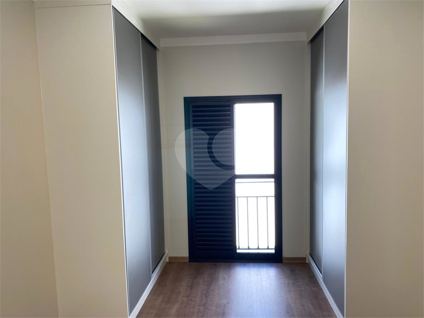 Casa à venda com 3 suítes no condomínio Villaggio Maranello, Vinhedo - SP