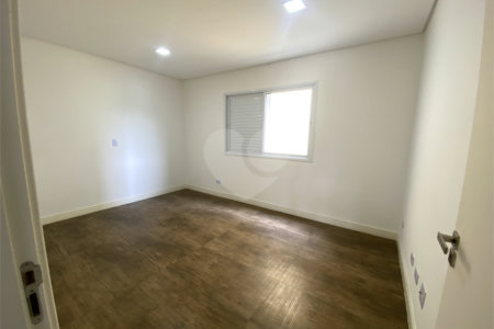 Apartamento à venda com 3 quartos, sendo 1 suíte, em Baeta Neves, São Bernardo do Campo, SP