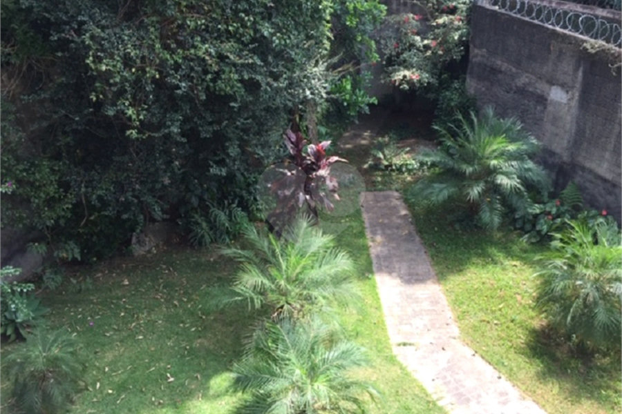 Sobrado à venda com 5 quartos, sendo 2 suítes,  em Tremembé, São Paulo, SP