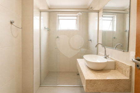 Apartamento à venda com 2 quartos em Vila Nova Conceição, São Paulo, SP