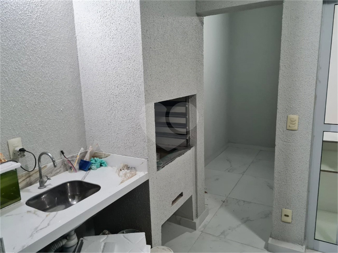 Apartamento à venda com 3 quartos, sendo 2 suítes, em Parque Reboucas, São Paulo, SP