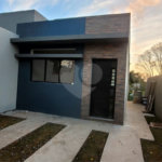 Casa à venda com 2 quartos, sendo 1 suíte, em Jardim Santo Antônio, Atibaia, SP