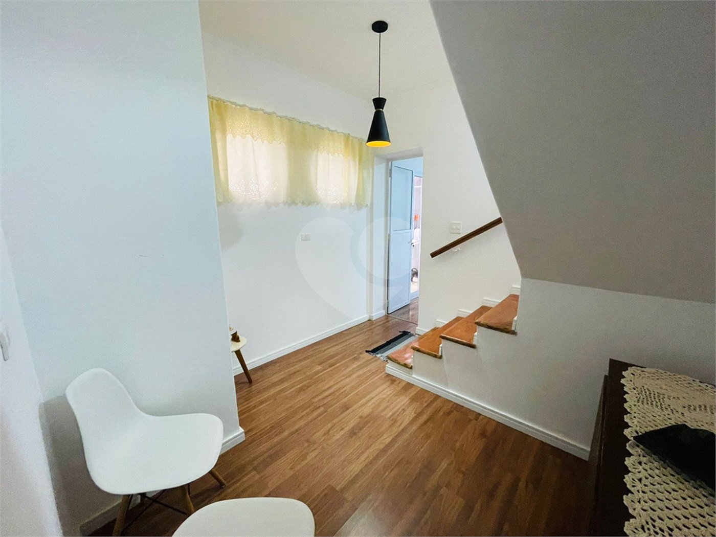 Casa à venda com 4 quartos, sendo 1 suíte,  em Jardim Stella, Santo André, SP