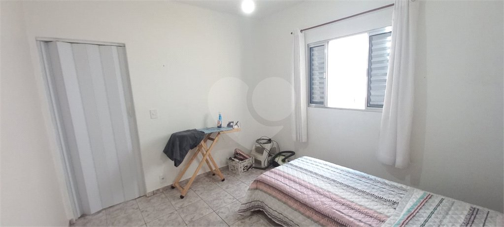 Sobrado à venda com 3 quartos, sendo 1 suíte,  em Tremembé, São Paulo, SP