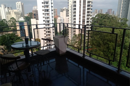 Apartamento à venda com 4 quartos, sendo 1 suíte, em Vila Andrade, São Paulo, SP
