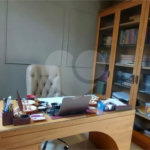 Casa à venda com 5 quartos, sendo 4 suítes, no condomínio Portal dos Oitis, Araraquara - SP