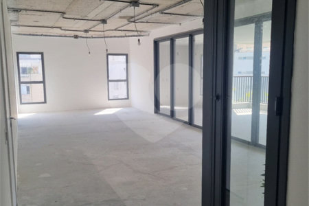 Apartamento à venda com 4 suítes em Cerqueira César, São Paulo, SP