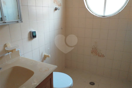 Sobrado à venda com 3 quartos, sendo 1 suíte, em Vila Gustavo, São Paulo, SP