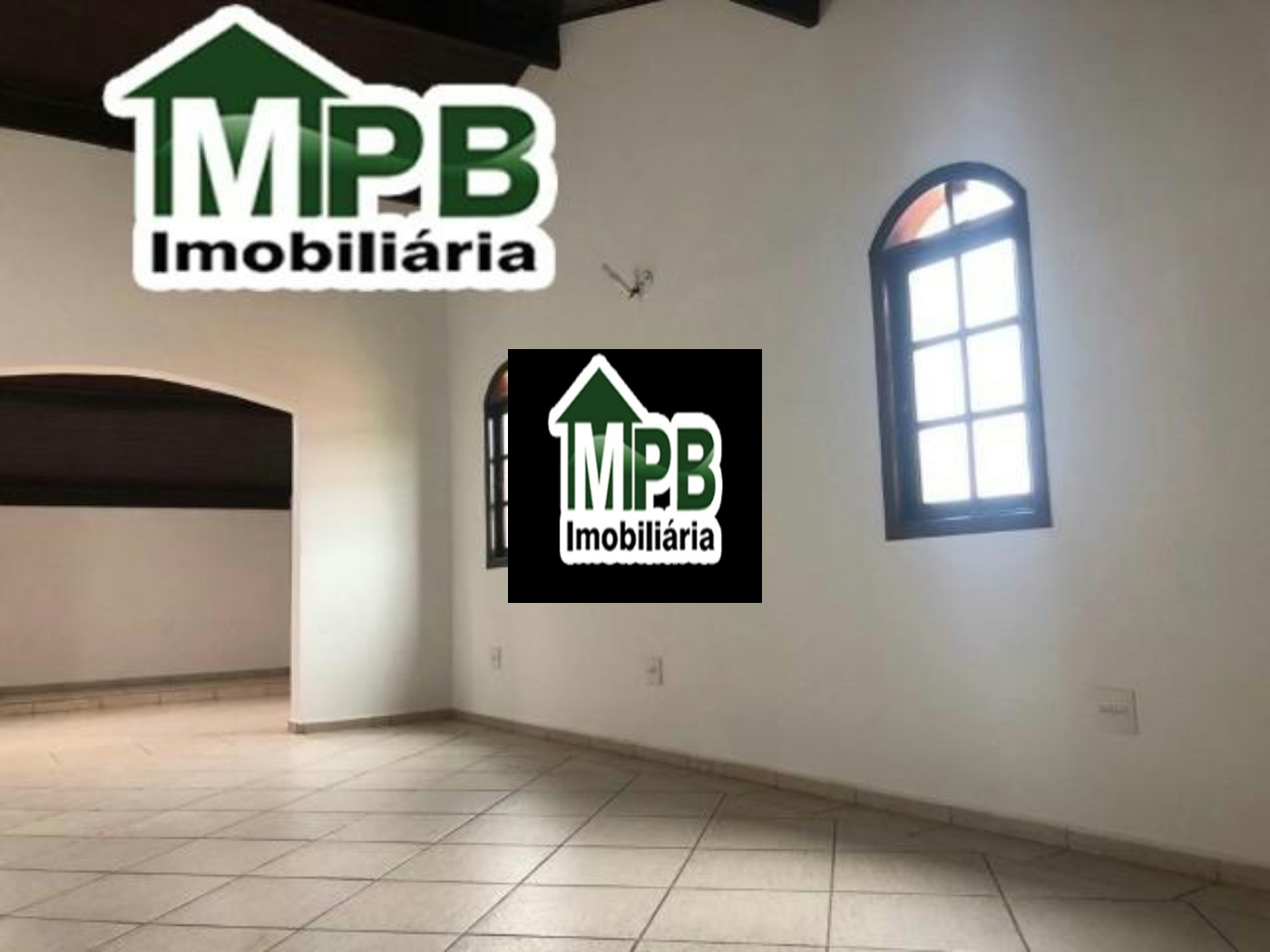 Sobrado à venda com 4 quartos, sendo 2 suítes, em Jardim Pagliato, Sorocaba, SP