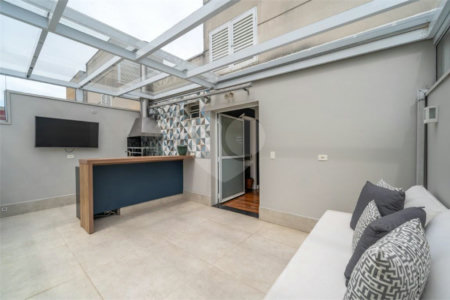 Casa à venda com 4 quartos, sendo 2 suítes, no condomínio Melbourne Residence, São Paulo - SP