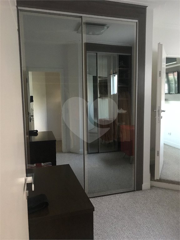 Sobrado à venda com 3 quartos, sendo 1 suíte, em Jardim Petrópolis, São Paulo, SP
