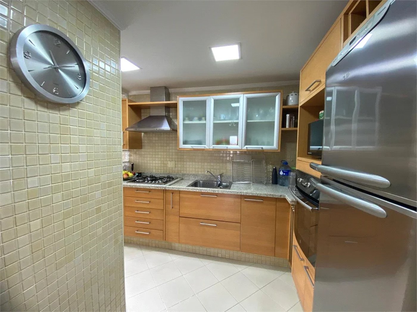 Cobertura à venda com 3 quartos, sendo 1 suíte, em Cidade São Francisco, São Paulo, SP