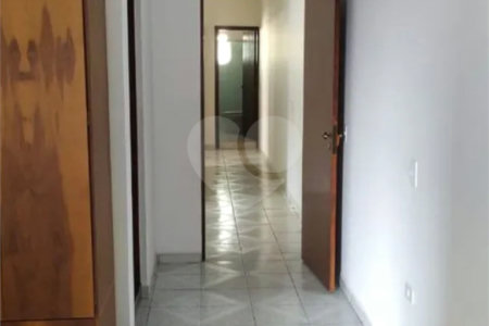 Sobrado à venda ou para alugar com 3 quartos, sendo 1 suíte,  em Jaguaré, São Paulo, SP