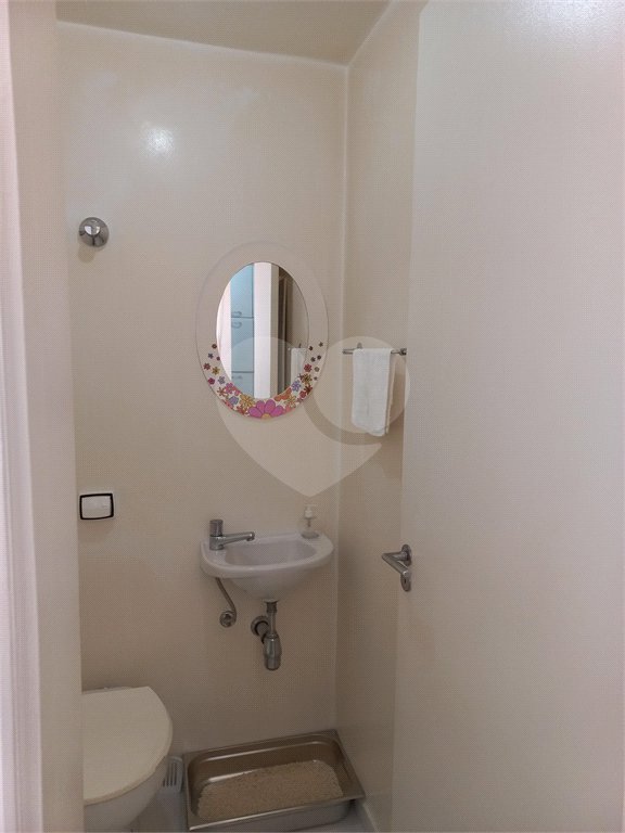 Apartamento à venda com 3 quartos, sendo 2 suítes, em Vila Mariana, São Paulo, SP