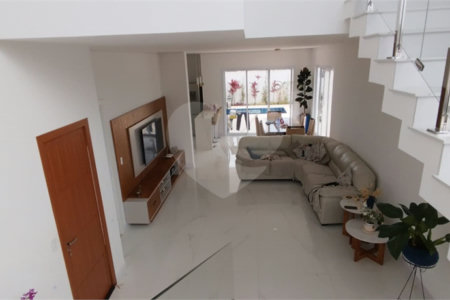 Casa à venda com 3 suítes no condomínio Bella Cittá - Villaggio II, Mogi das Cruzes - SP
