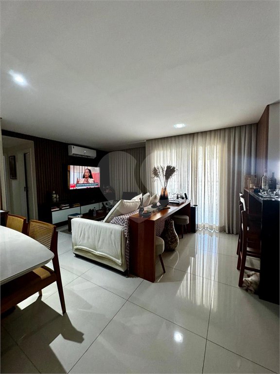 Apartamento à venda com 3 quartos, sendo 1 suíte, em Parque Reboucas, São Paulo, SP