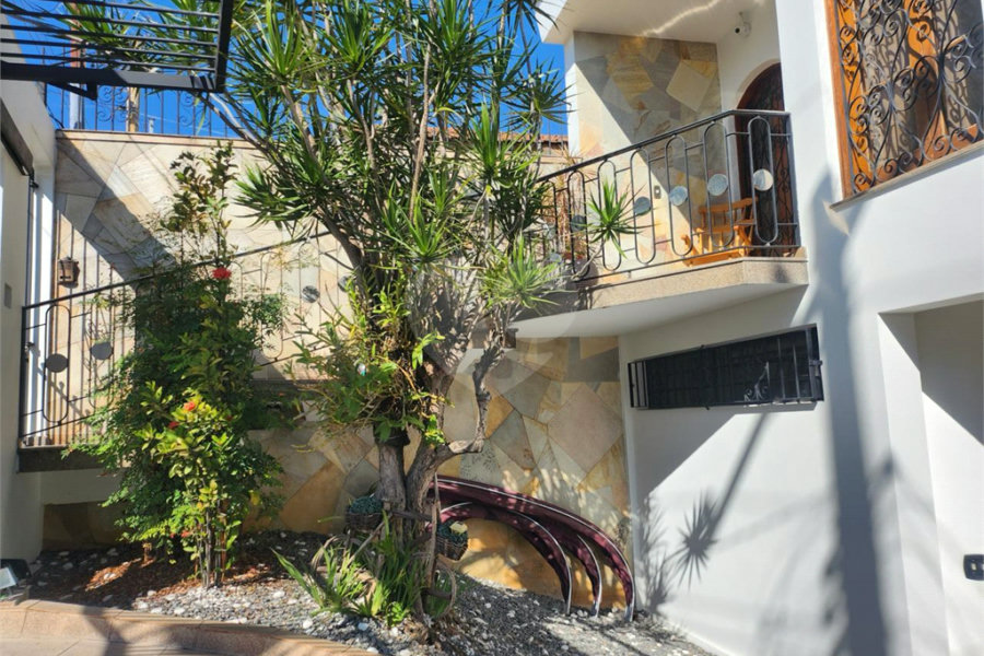 Casa Térrea à venda com 3 quartos, sendo 1 suíte, em Parada Inglesa, São Paulo, SP