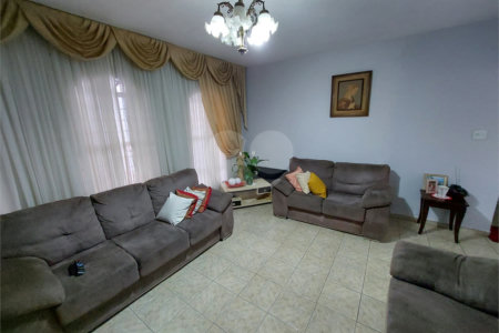 Casa à venda com 2 quartos, sendo 1 suíte, em Vila Barão, Sorocaba, SP