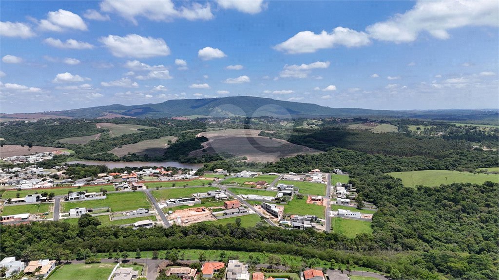 Terreno à venda no condomínio Residencial Village Saint Charbel, Araçoiaba da Serra - SP
