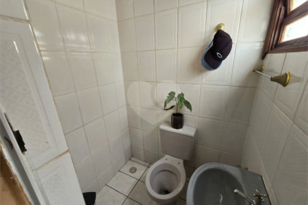 Casa à venda com 3 quartos, sendo 1 suíte, em Vila Maciel, Itapetininga, SP