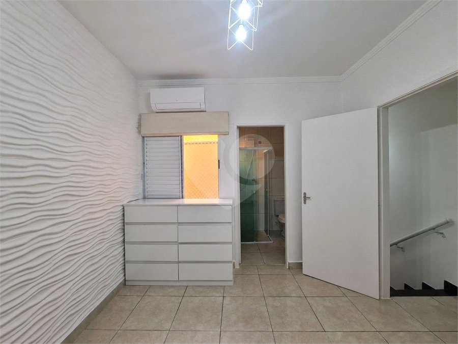 Casa à venda com 3 quartos, sendo 1 suíte, no condomínio Ponta de Leste, São Paulo - SP