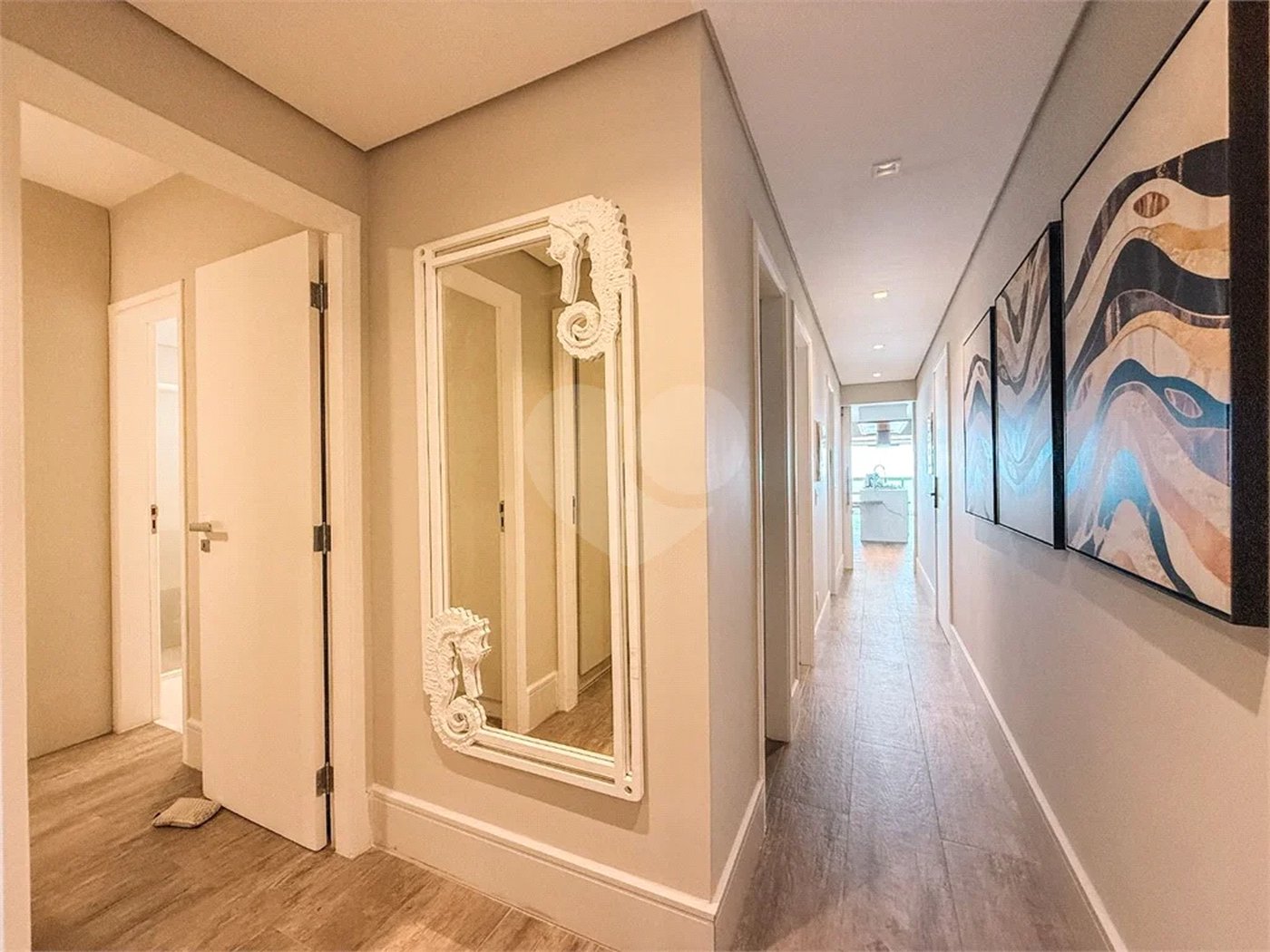 Apartamento à venda com 3 suítes em Riviera de São Lourenço, Bertioga, SP