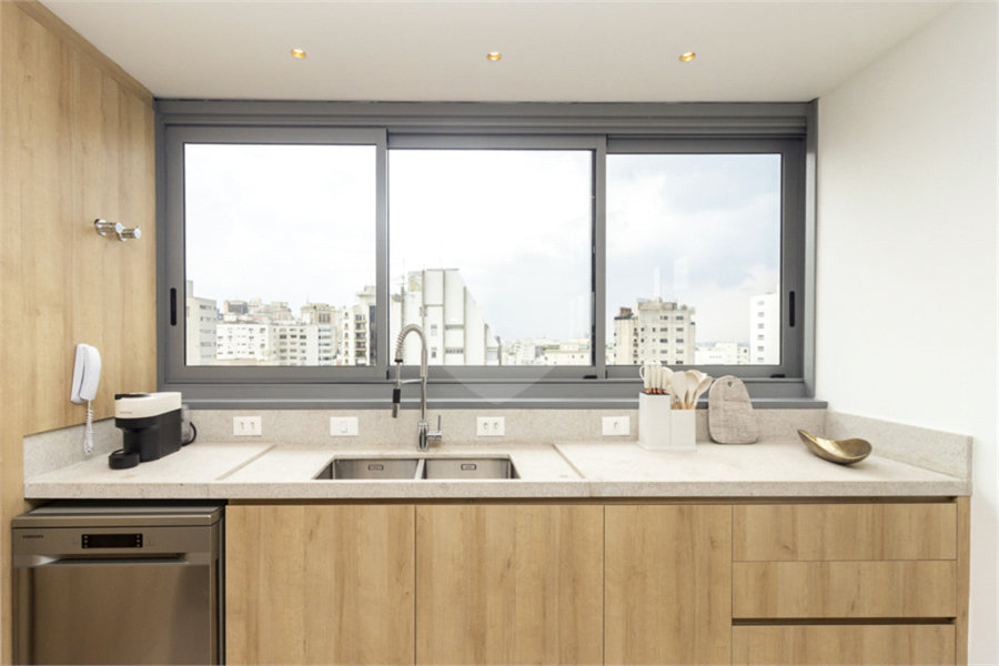 Duplex com 159m² à venda com 2 suítes, 1 dormitório, 1 escritório e 2 vagas de garagem nos Jardins