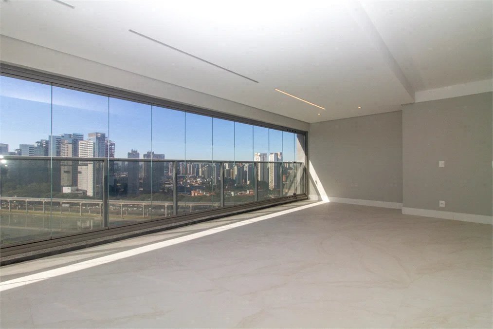 Apartamento à venda ou para alugar com 3 suítes em Jardim Morumbi, São Paulo, SP