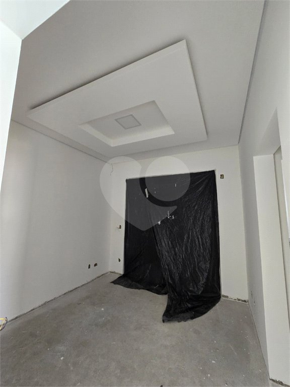 Casa à venda com 4 quartos, sendo 3 suítes, no condomínio Alphaville Nova Esplanada 4, Votorantim - SP