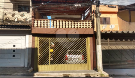 Sobrado à venda com 3 quartos em Jardim Acácio, Guarulhos, SP