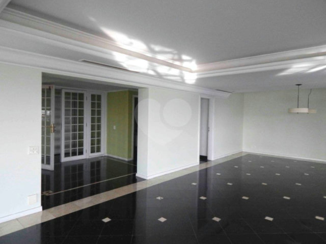 Apartamento à venda com 4 suítes em Jardim Marajoara, São Paulo, SP