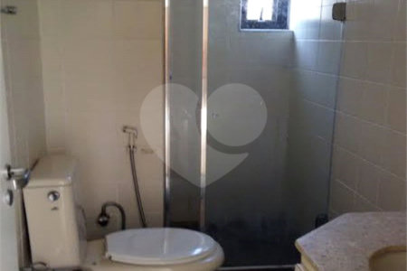 Apartamento à venda com 2 quartos, sendo 1 suíte, em Moema, São Paulo, SP